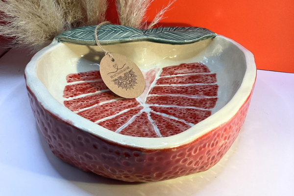 Erdbeerschale aus Steinzeug